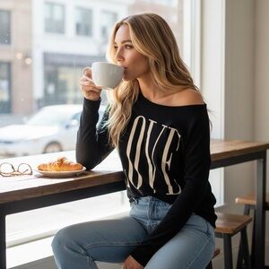 016 LOVE black Top by Angvns Medium